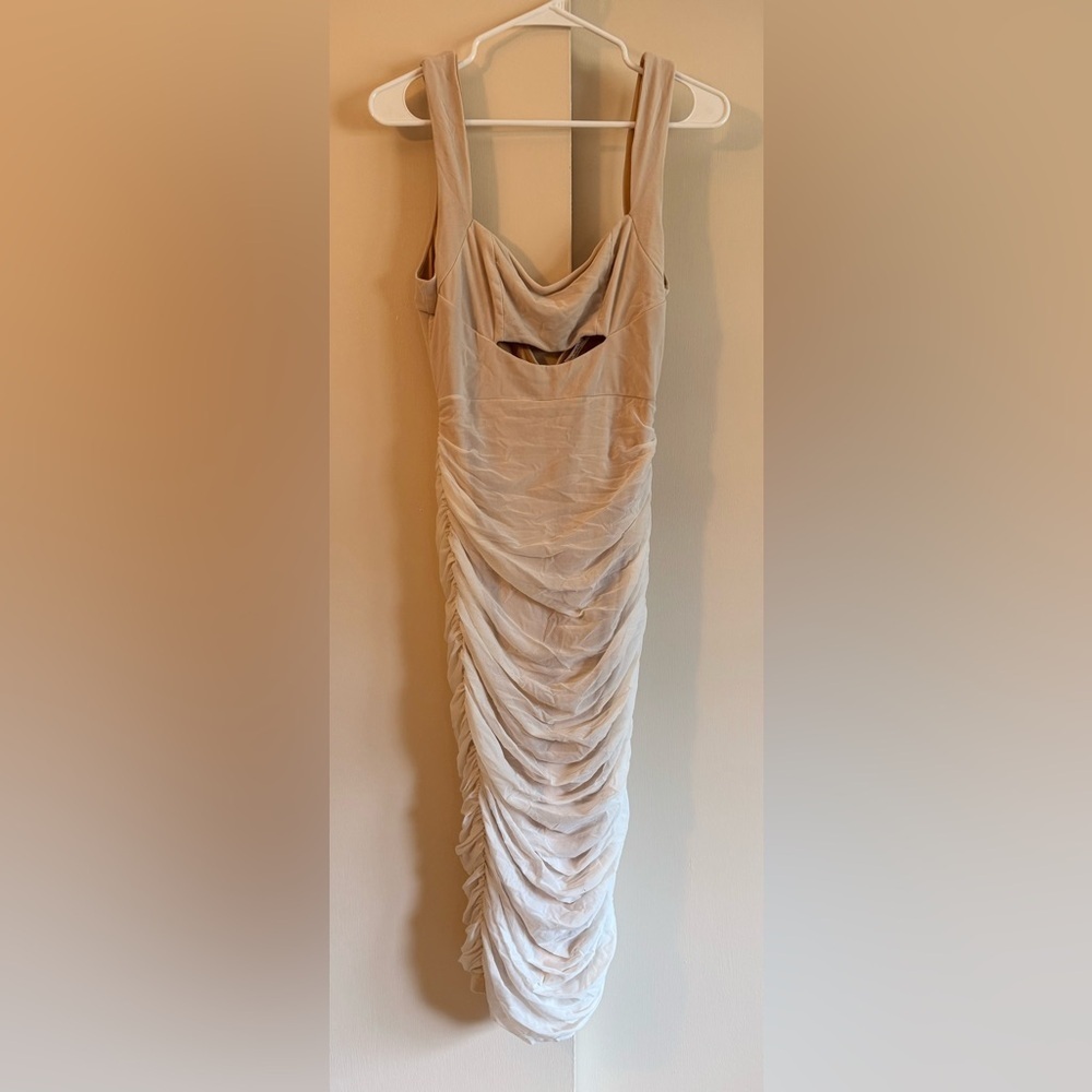 One and Only Collective Cream Ruched Dress Size Large